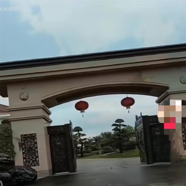 有钱有多爽曹德旺我家有16位美女管家满窖名酒价值一个亿