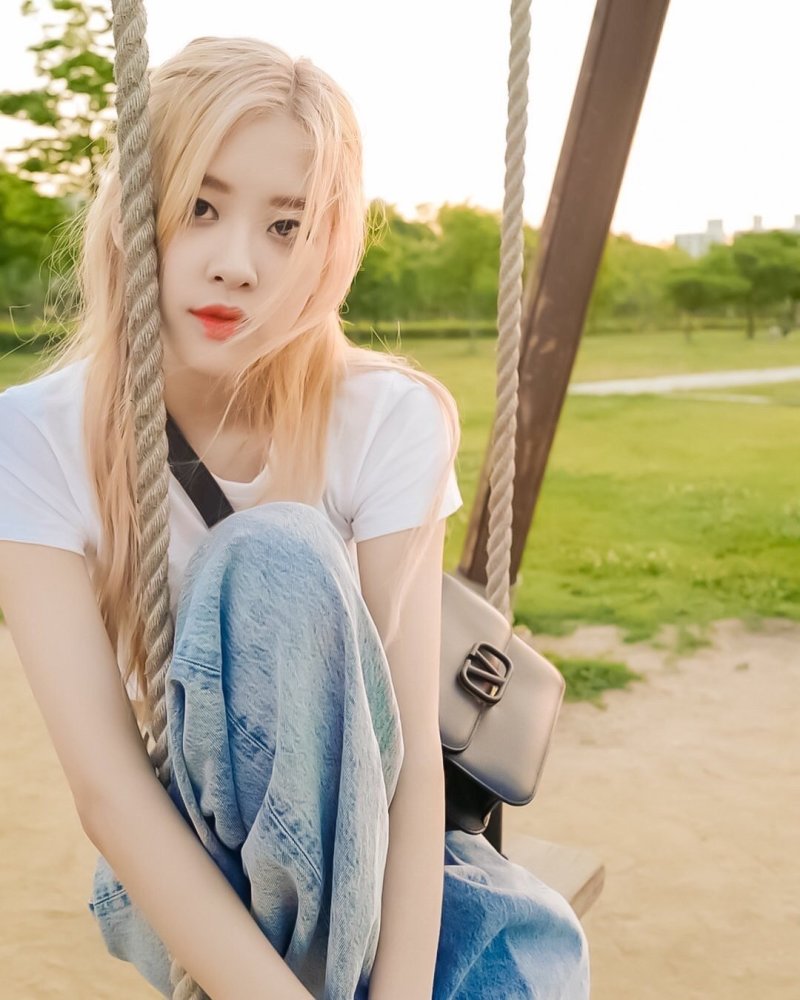 blackpink朴彩英的神仙发色名媛气质非凡紫发太美腻了