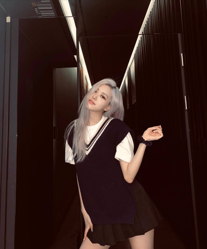 blackpink朴彩英的神仙发色名媛气质非凡紫发太美腻了