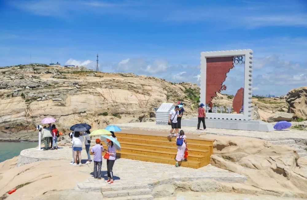 一座与台湾隔海相望的小海岛 距台湾新竹仅68海里 位于 平潭澳前东澳