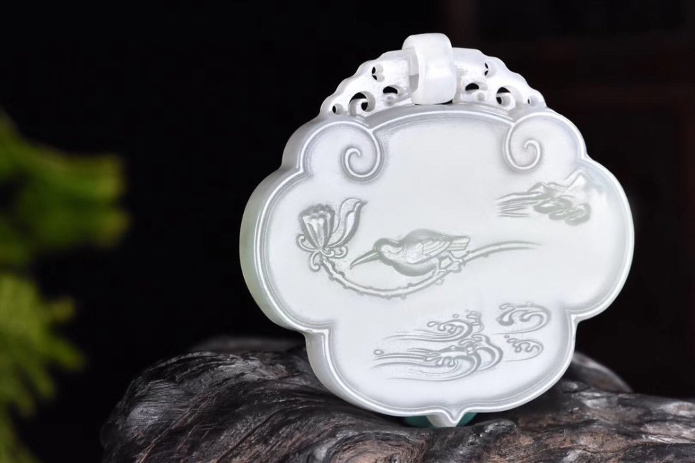 羊脂白玉|什么样才算真正的羊脂白玉？