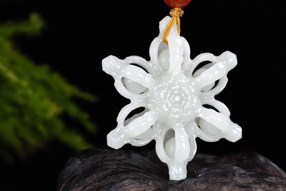 羊脂白玉|什么样才算真正的羊脂白玉？