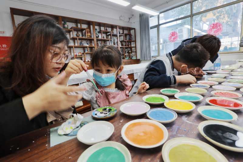 景泰蓝|景泰蓝老物件淘宝大集 市民可“淘宝”也能动手做