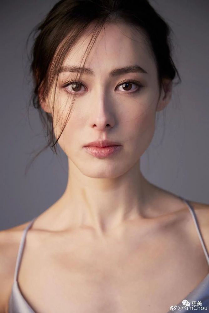 鲜嫩女友逼宫三年,十几任女友后,香港超级富二代怎么收场?