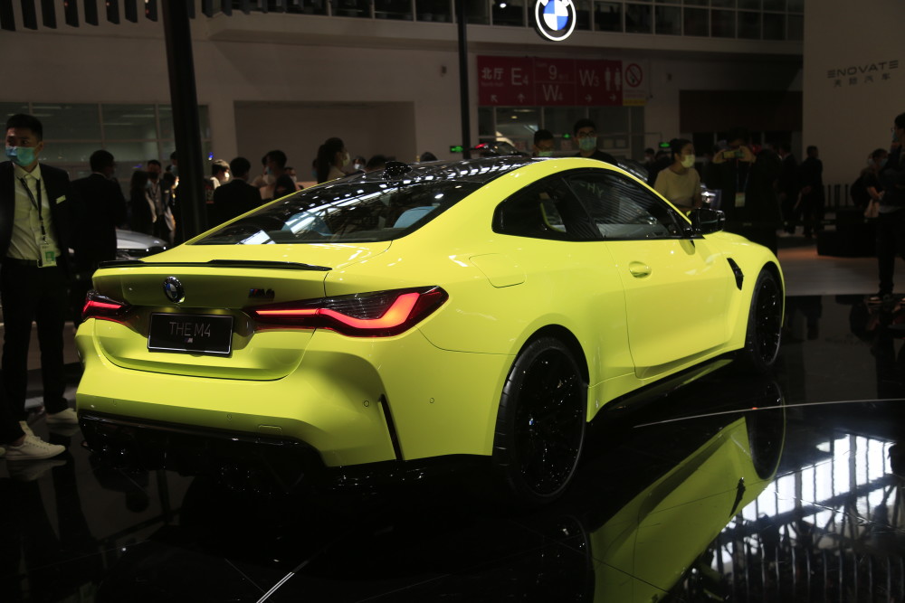 2020北京车展实拍全新bmwm4双门轿跑车