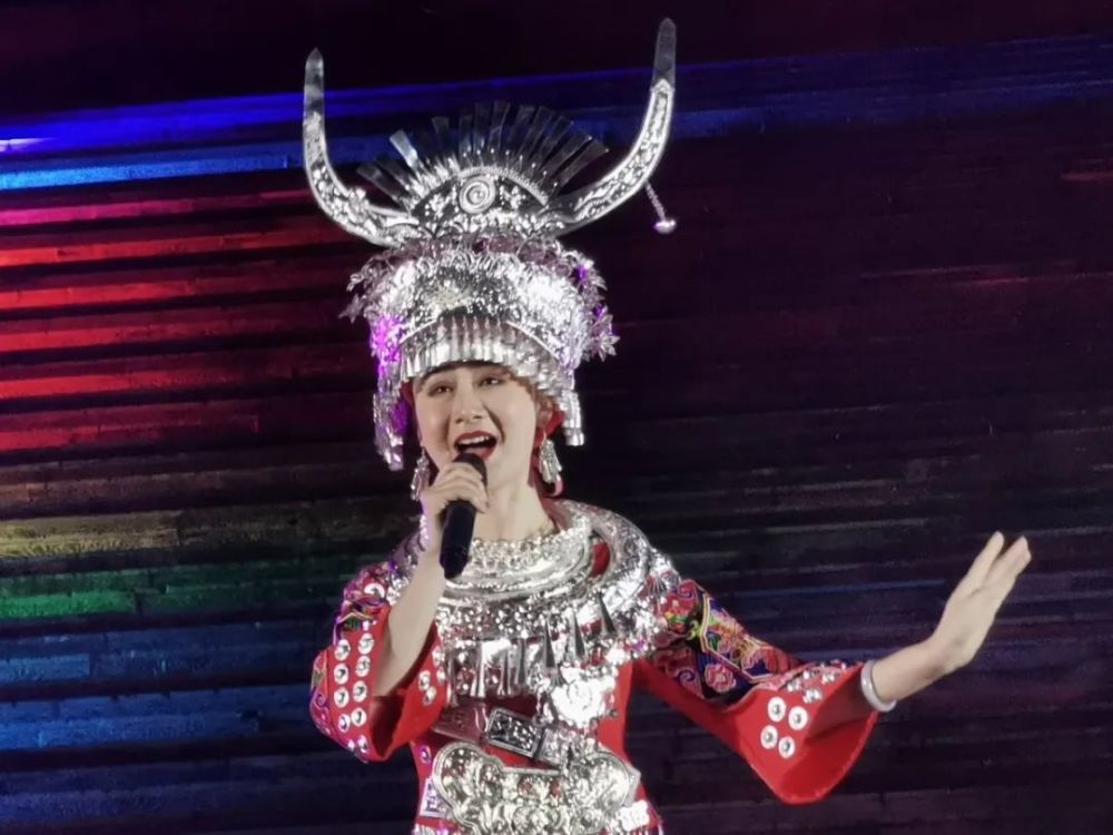 视觉与听觉的盛宴秦汉影视城星光盛典