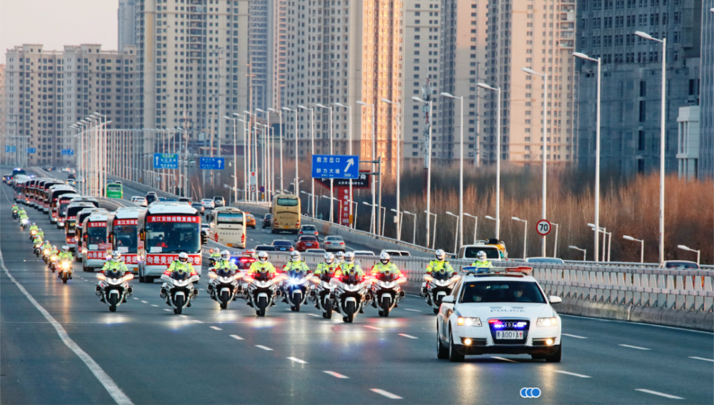 北京|奋战“疫”情中的公安铁军专题摄影展在北京展出