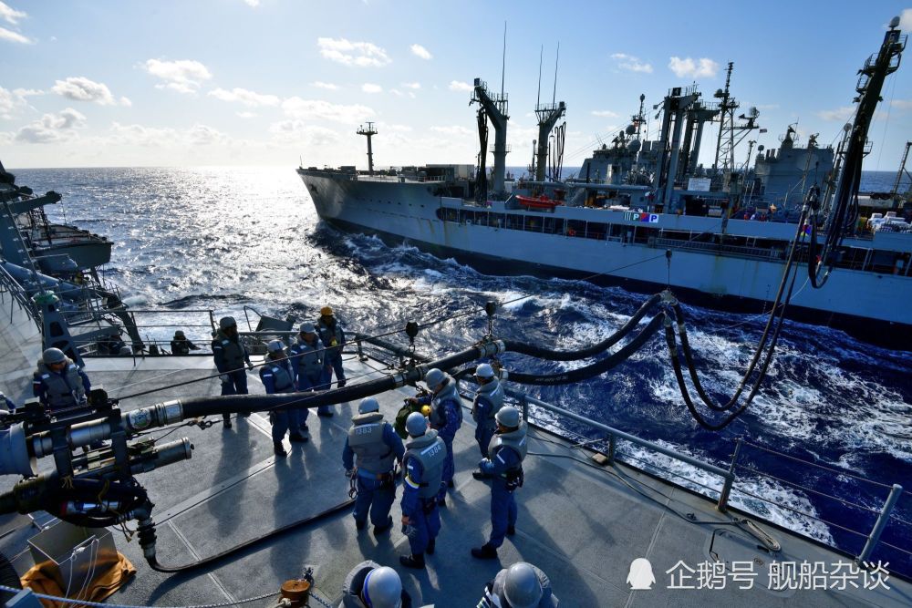 海上自衛隊與印度海軍在阿拉伯海舉行聯合軍演