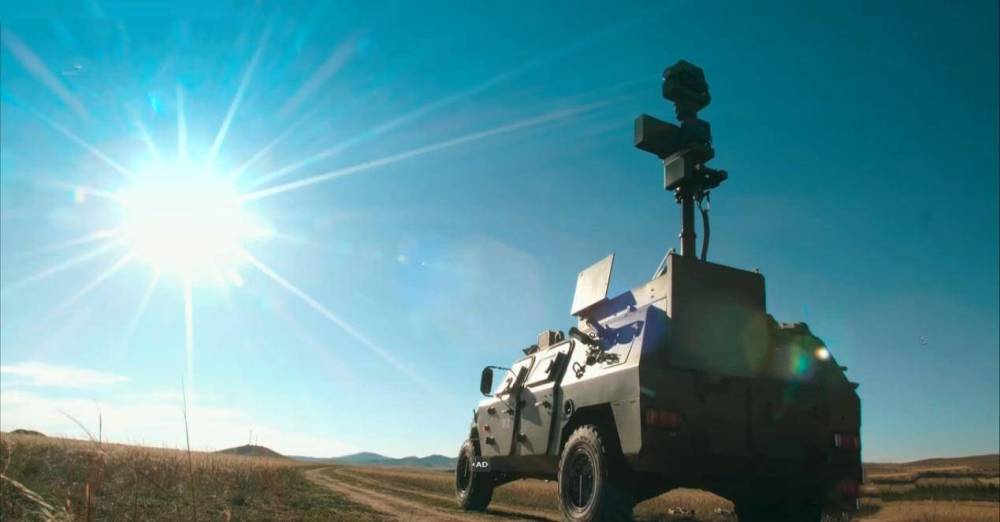 国内侦察营装备内部细节无人机侦察一百公里装甲车光电桅杆