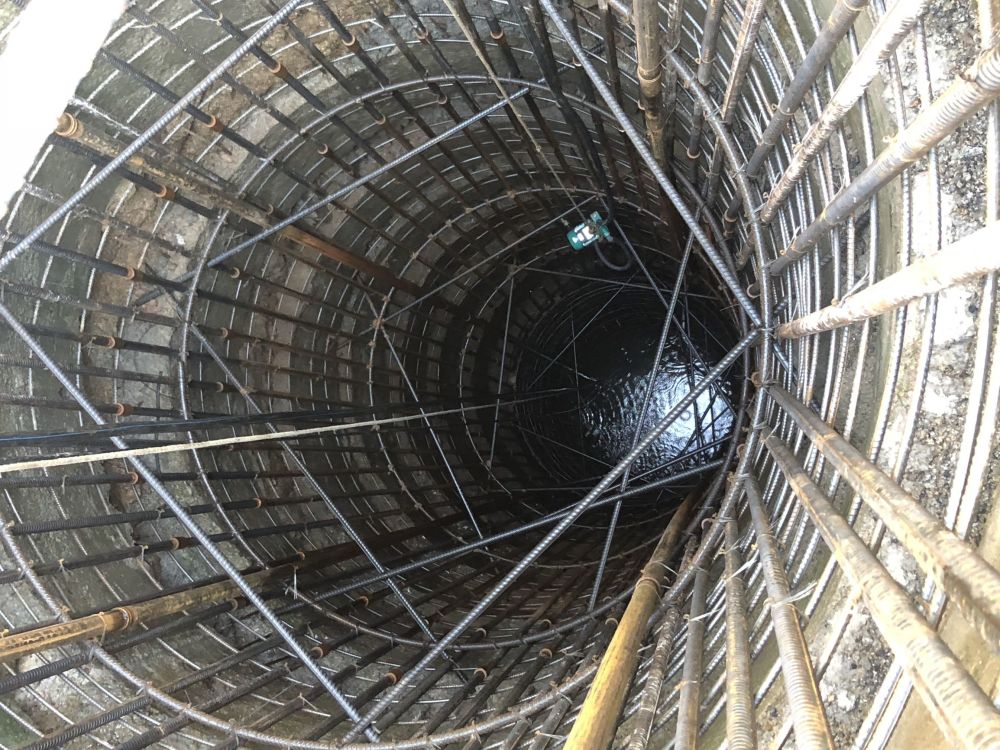 广东韶关:"双节"不停歇 韶新高速公路831根桩基全部完成_腾讯新闻