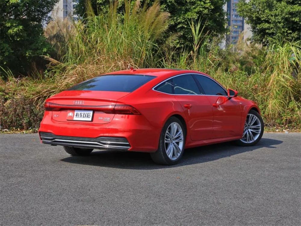 这车超多人喜欢奥迪a7新款上市依然超帅就是还没国产
