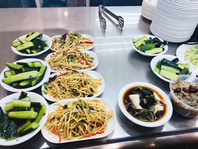 北京|在北京很有名的老字号小吃店，买了5种小吃72元，一顿吃完挺解馋