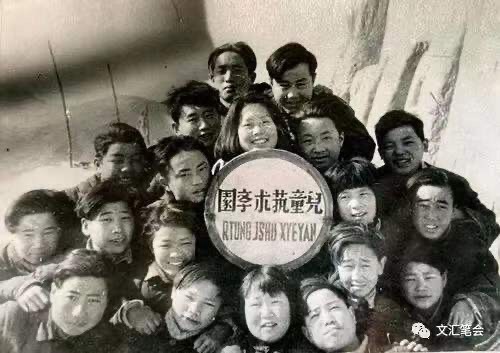 灰娃|【难忘的书与人】灰娃：诗的背后