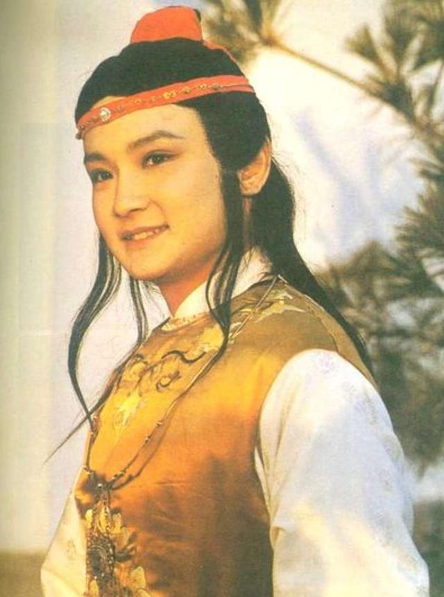 贾宝玉|《红楼梦》中贾宝玉考中后出家了，是“范进中举”的翻版吗？