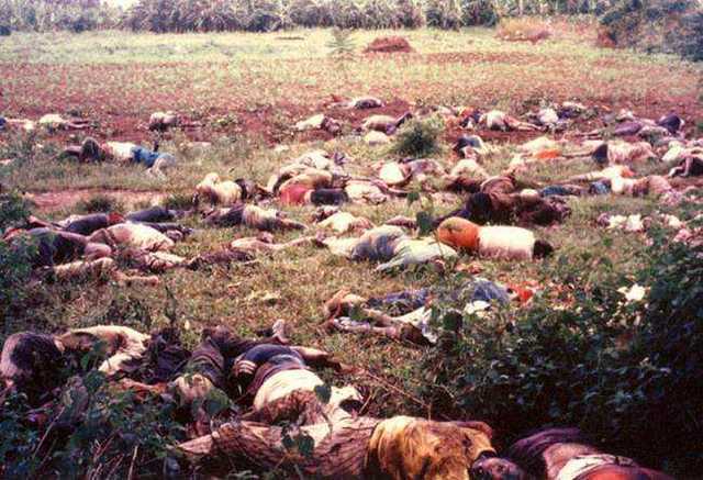 恐怖的卢旺达大屠杀:绝望的图西族拿着钱乞求胡图族拿枪将他爆头