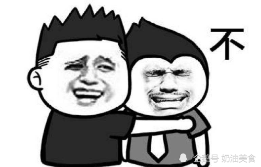 搞笑段子|搞笑段子：哥们独自在家喝闷酒，我问：怎么了？原来哥们把岳父