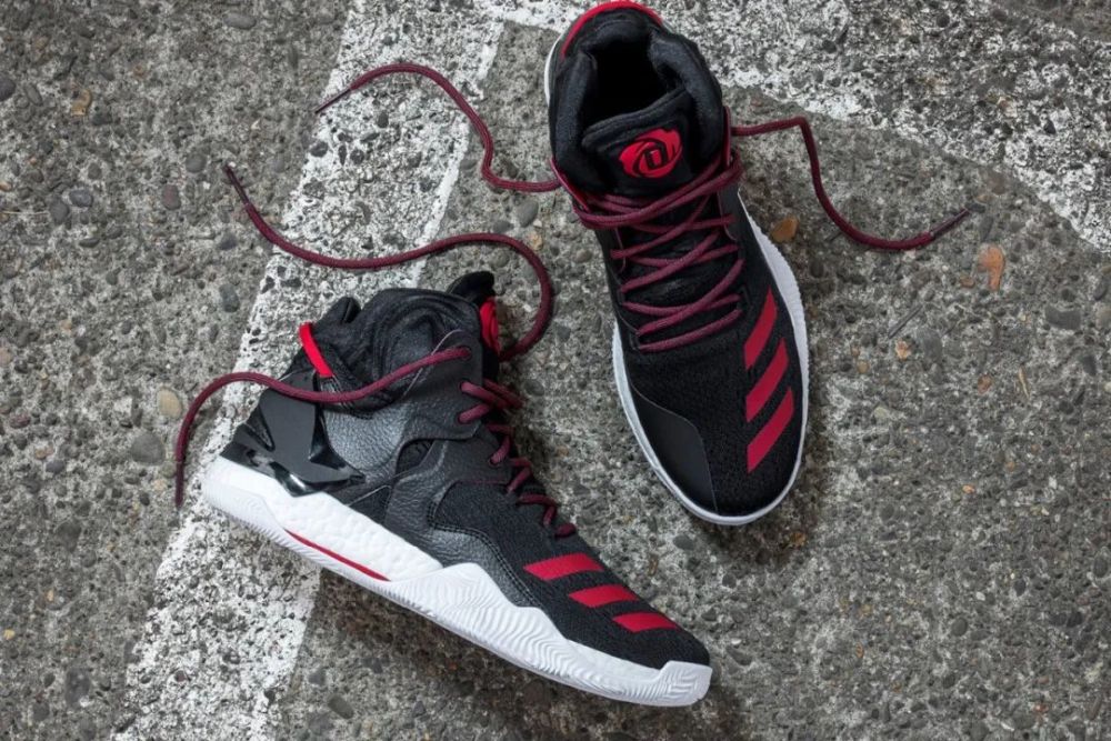 12,adidas d rose 最后一双使用boost中底的罗斯签名鞋,同时外形也