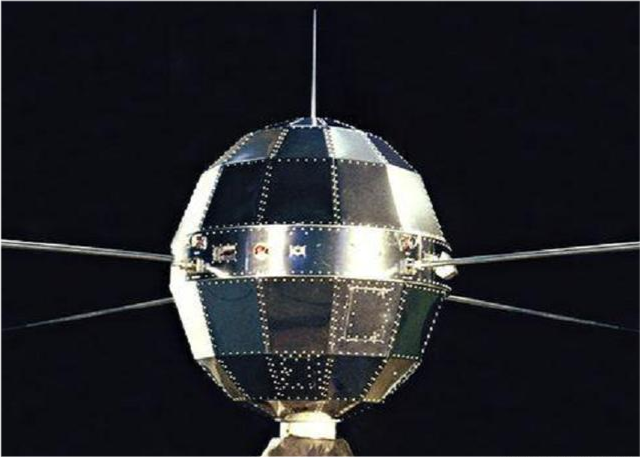 人造卫星|中兴18号发射失败！我国损失15亿，网友：失败乃成功之母！