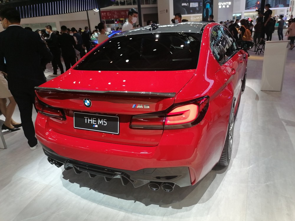 车展|北京车展实拍新款宝马M5 售价143.89万元
