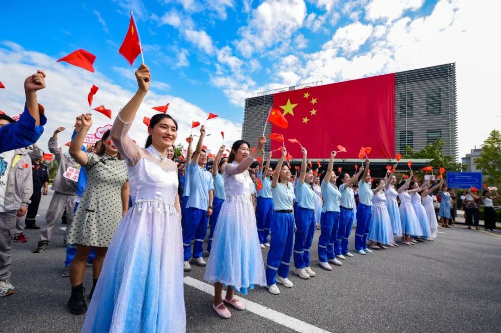 国旗|我在这里，我与国旗同框