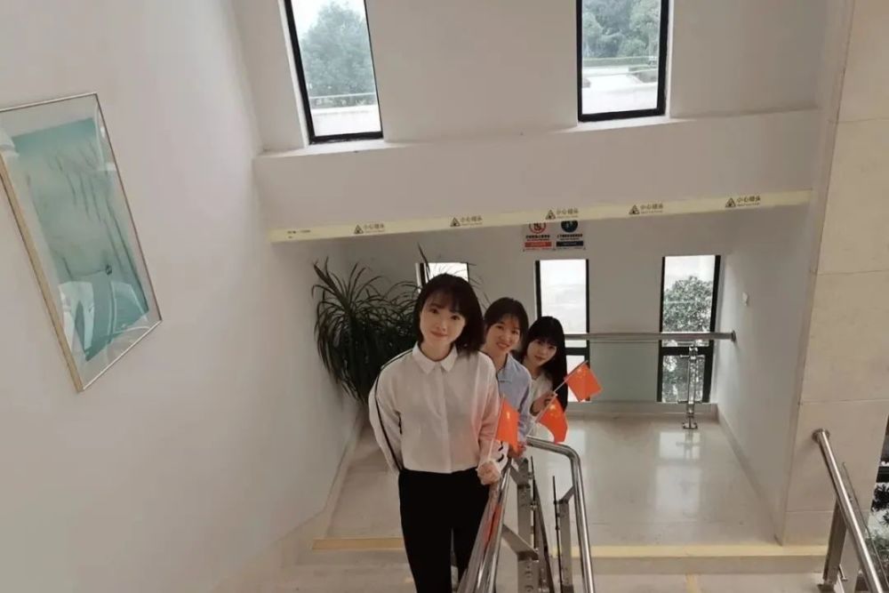 国旗|我在这里，我与国旗同框