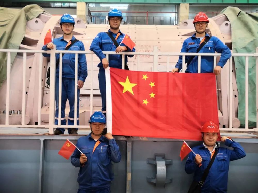 国旗|我在这里，我与国旗同框