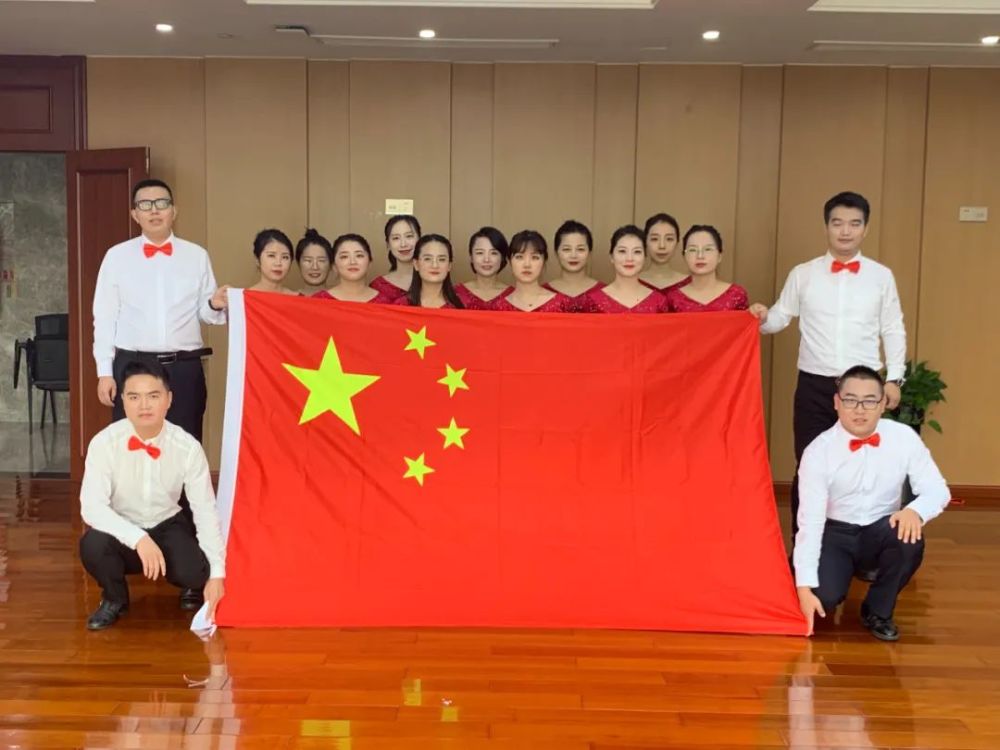 国旗|我在这里，我与国旗同框