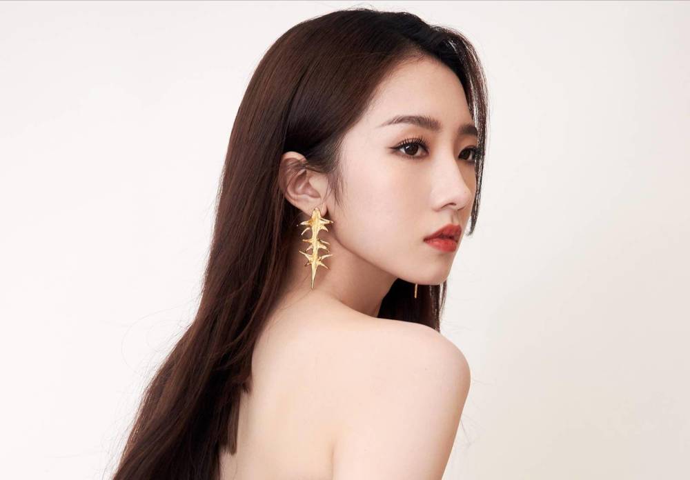乐华娱乐|从海报排位看乐华艺人：程潇受捧，王一博不在首位，韩庚资历最深