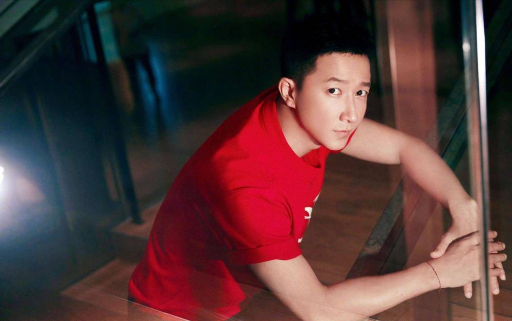 乐华娱乐|从海报排位看乐华艺人：程潇受捧，王一博不在首位，韩庚资历最深