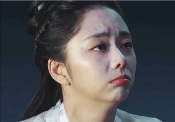 谭松韵|女明星嘟嘴卖萌，李沁心动，赵丽颖可爱，杨紫俏皮，看到谭松韵：不宠你宠谁