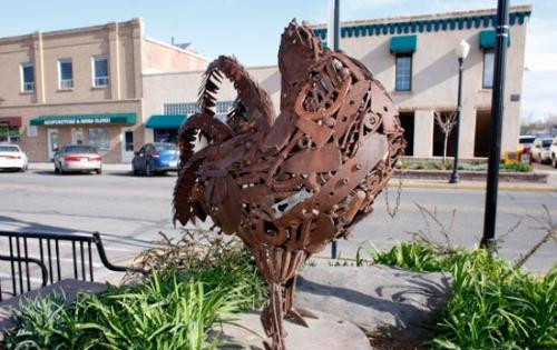 无头鸡|美国无头鸡麦克：生龙活虎活了18个月，还举行全国巡演，后来怎样