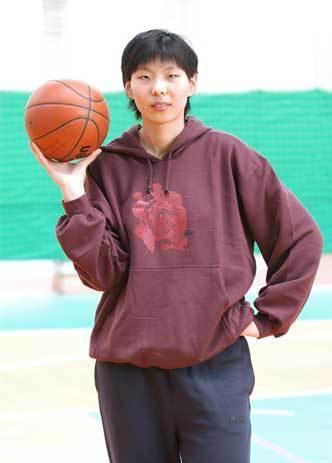 陈楠生活近况 女篮国手退役后嫁给高富帅 婚后有一子相当低调_腾讯