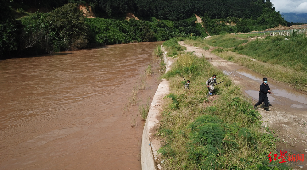 一个云南边境派出所的防疫战边境栅栏长达5公里河面有雷达报警