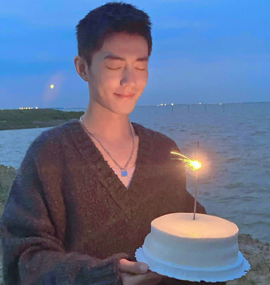 汪海林|10月5日成了“肖战日”，全网都在送祝福，唯有汪海林在唱反调