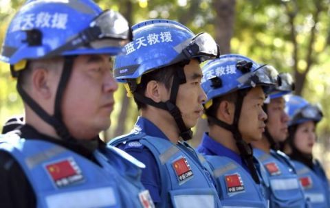 北京蓝天救援队|北京蓝天救援队利用国庆假期进行水上训练