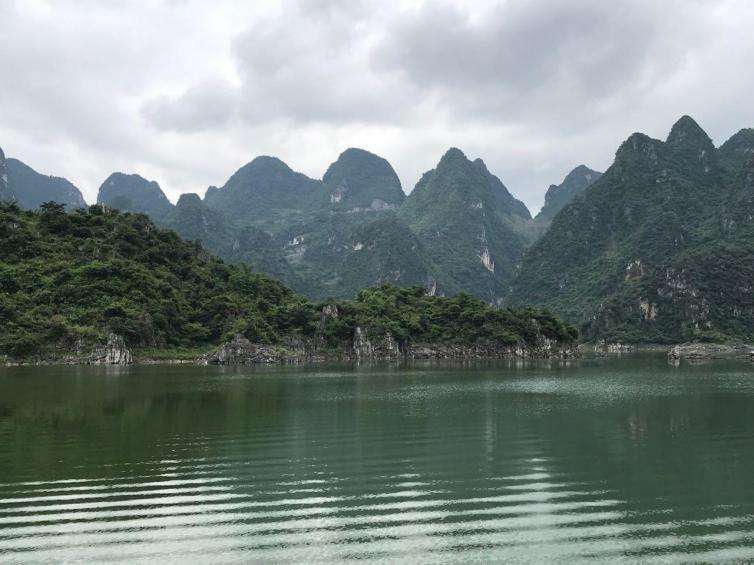 天湖(萬峰湖)野豬嶺景區靖西市鵝泉通靈大峽谷平果市蘆仙湖通天河風景