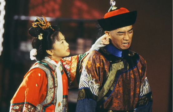 港星|54岁港星盘点：李若彤身材曲线佳，温碧霞冻龄，她们却显老态