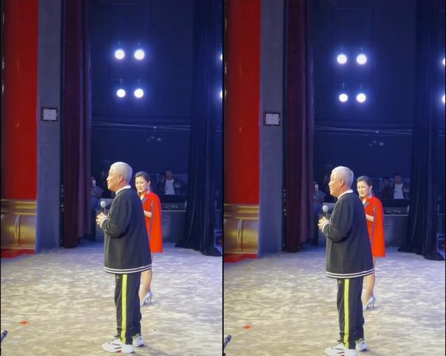 赵本山|63岁赵本山久违登台，手抖话筒都拿不稳，唱二人转被嘲只会这几句