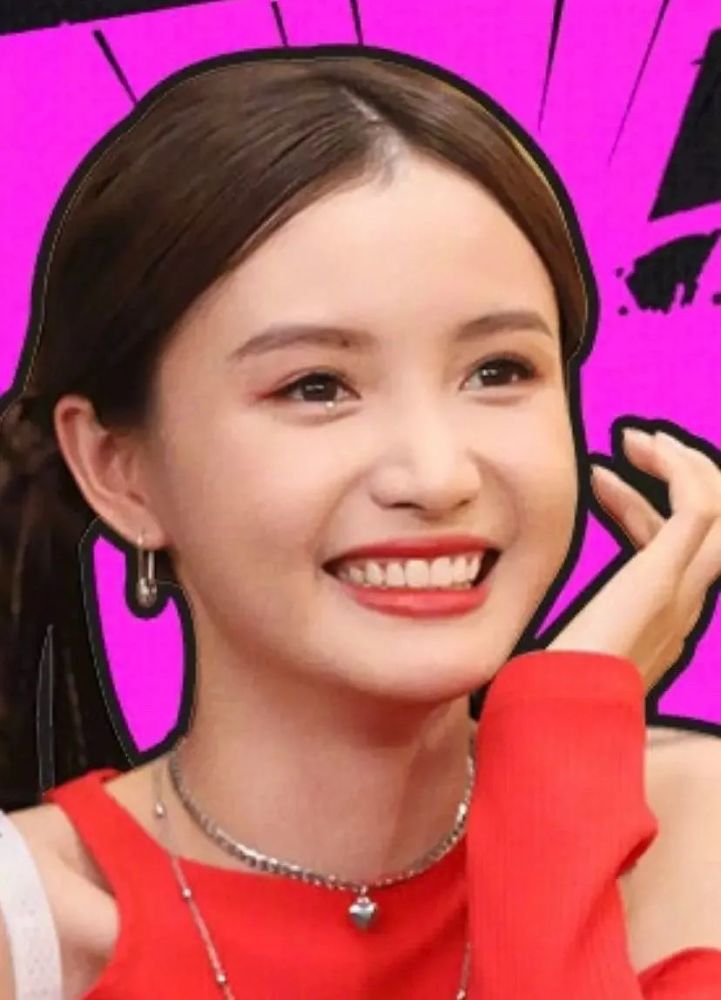 王思聪|王思聪最美前女友，咋成了馒头脸？