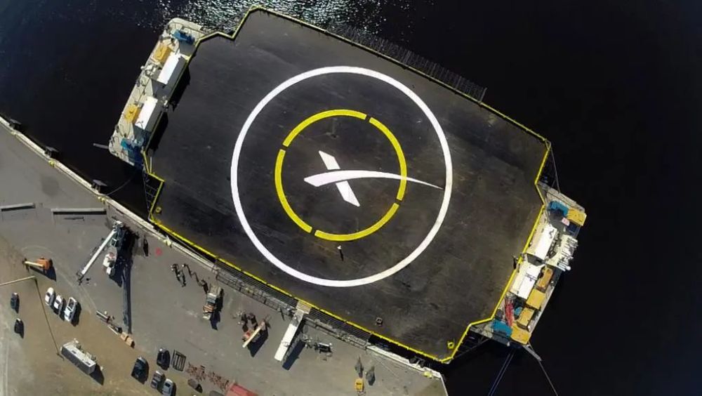伊恩·m·班克斯|SpaceX第三艘海上平台为何起个怪名字？