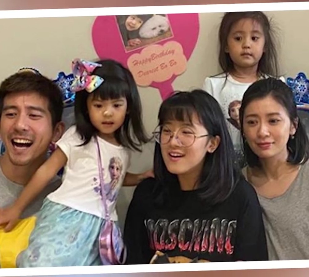 贾静雯|修杰楷帮贾静雯带娃，一人带三女儿外出，咘咘波妞活泼好动，梧桐妹文静内向