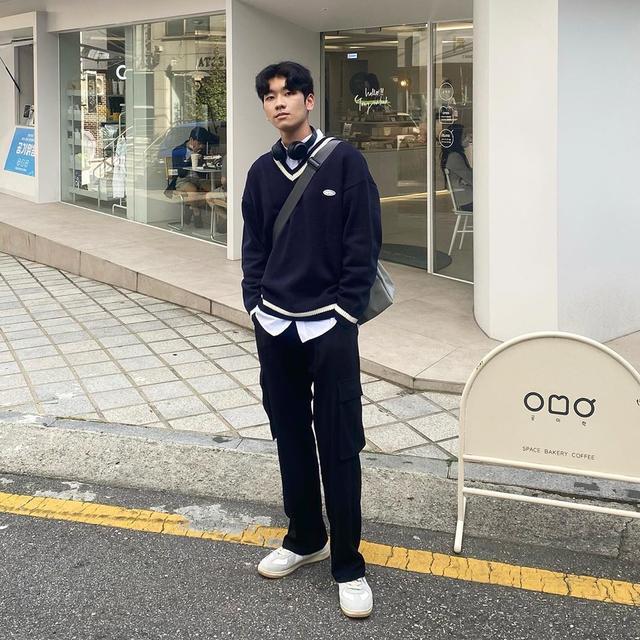 170cm男生秋季怎么穿?试试这四套帅气搭配,简约干净又温暖_腾讯新闻