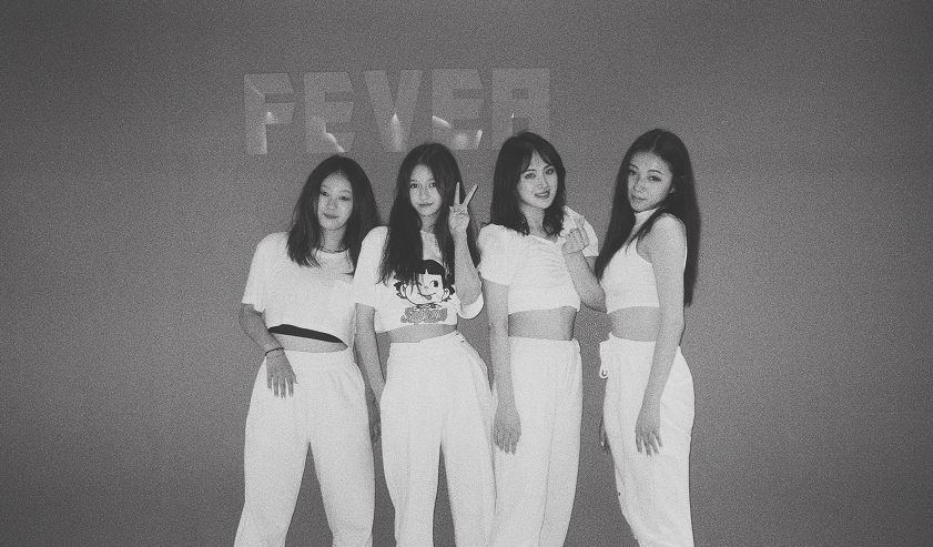 姚安娜|名媛组团出道？任正非小女儿姚安娜与名媛组舞团，稳站C位气质好