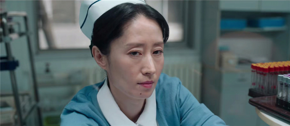 票房|“百亿票房先生”已有9人，“百亿票房女士”为何查无踪迹？