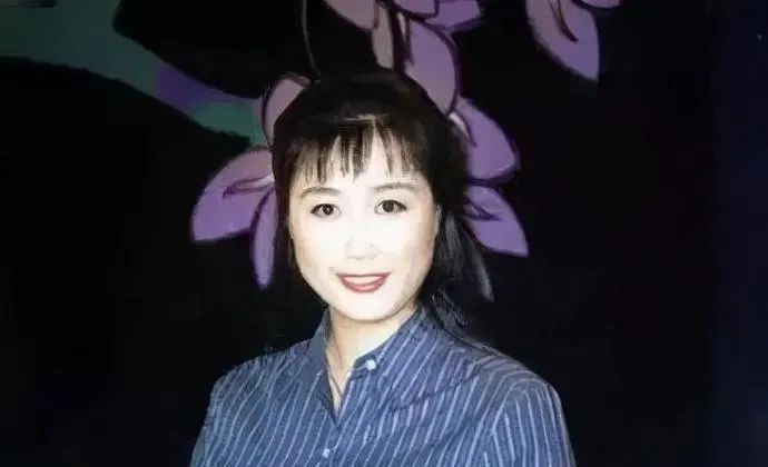 讽刺姜昆与丈夫分居火了20年的央视一姐汪文华现状如何