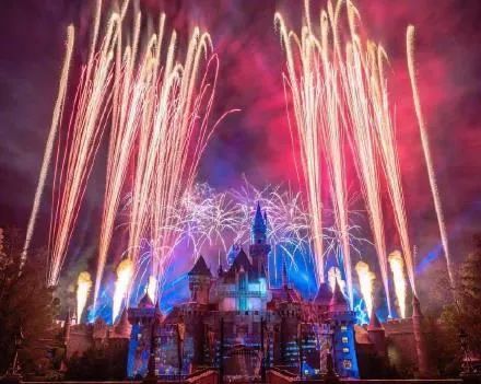 陈伟霆|陈伟霆公布臀围，被赞“男版卡戴珊”