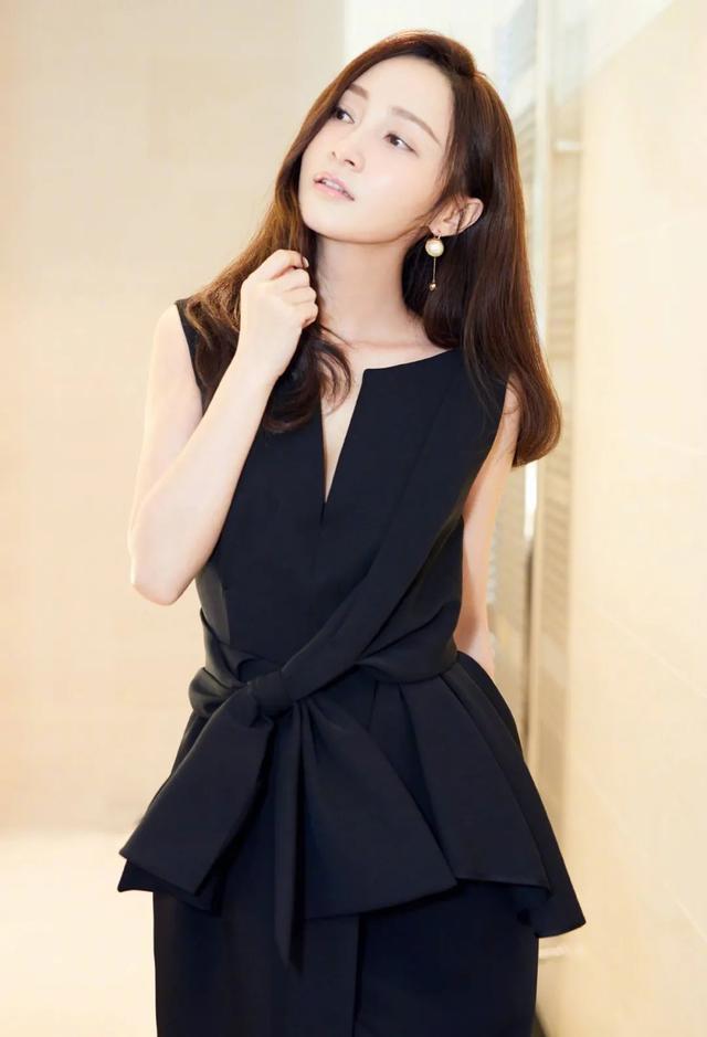 马伊琍|懦弱的文章：因恋上姚笛致其前途尽毁，与马伊琍离婚输得彻底