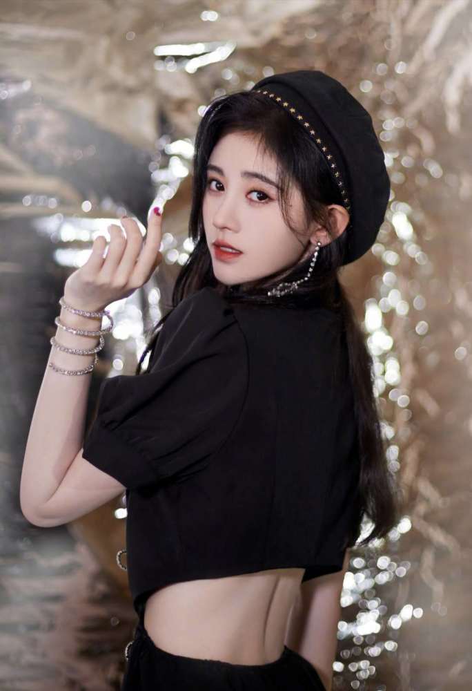 鞠婧祎|鞠婧祎美貌接班范冰冰？看到她的怼脸照后，果然是内娱颜值天花板