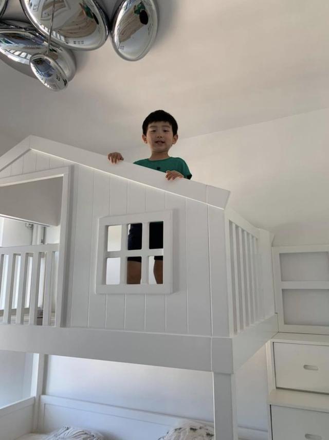 叶翠翠|港姐叶翠翠携儿子家中嬉戏，九千万豪宅曝光，离巢做KOL越发富贵