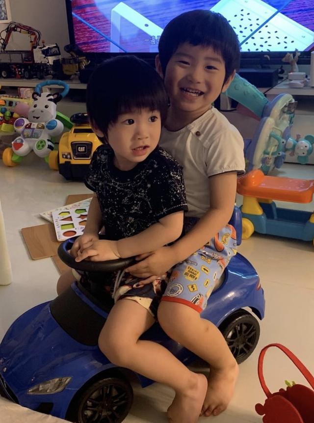 叶翠翠|港姐叶翠翠携儿子家中嬉戏，九千万豪宅曝光，离巢做KOL越发富贵